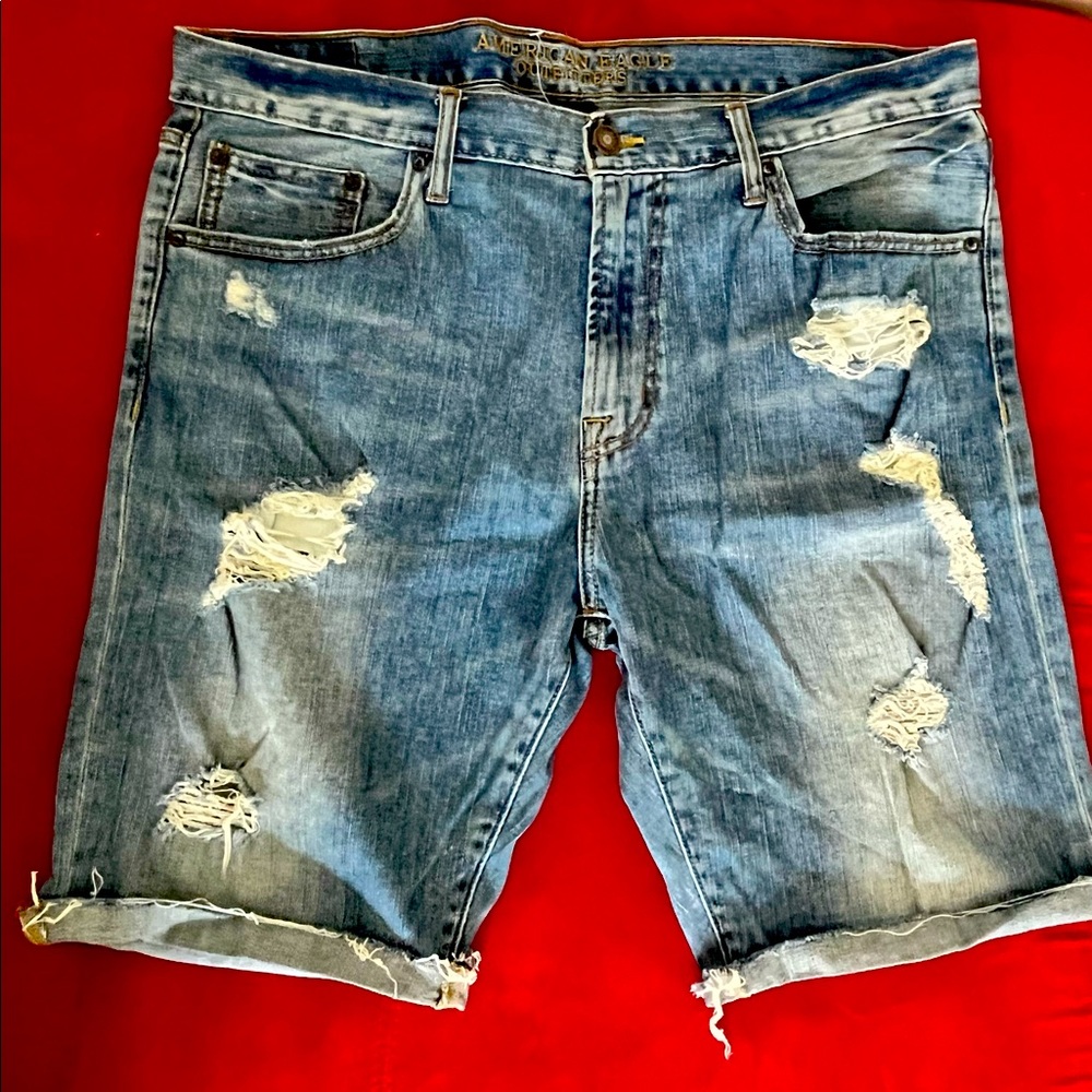 American Eagle Outfitters (mens) light denim shorts. Size 36.